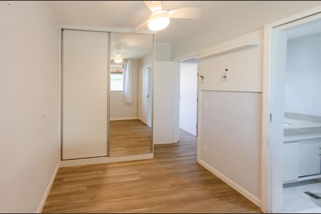 Apartamento à venda com 75m², 3 quartos e 2 vagasSuíte