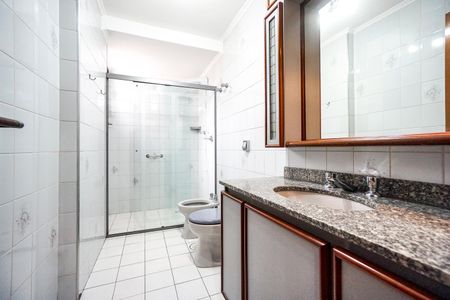 Apartamento à venda com 185m², 3 quartos e 2 vagasBanheiro da Suíte 2