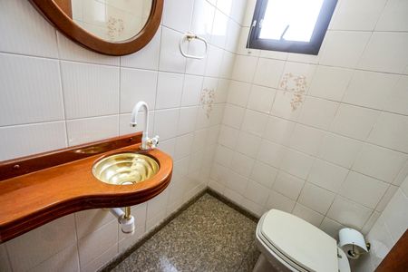 Apartamento à venda com 185m², 3 quartos e 2 vagasLavabo