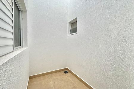 Casa à venda com 53m², 2 quartos e 1 vagaJardim de Inverno 