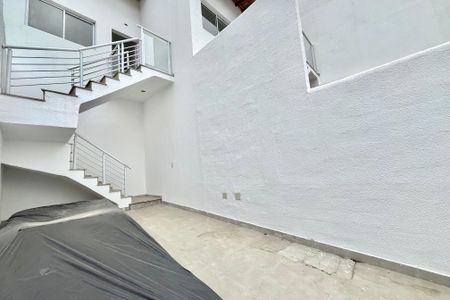Casa à venda com 53m², 2 quartos e 1 vagaGaragem