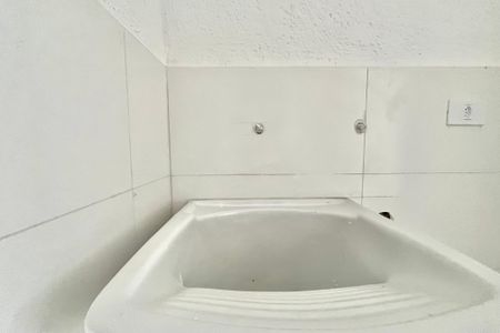 Casa à venda com 53m², 2 quartos e 1 vagaÁrea de Serviço