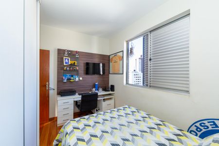Apartamento à venda com 130m², 3 quartos e 2 vagas Apartamento à venda com 130m², 3 quartos e 2 vagasQuarto 1