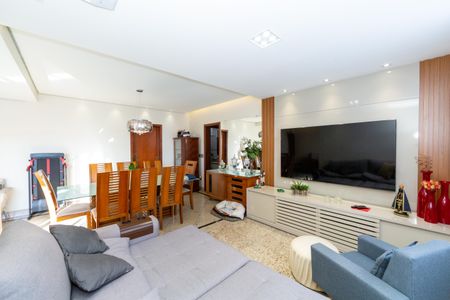 Sala de apartamento à venda com 3 quartos, 130m² em Minas Brasil, Belo Horizonte