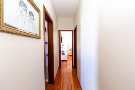 Apartamento à venda com 130m², 3 quartos e 2 vagas Apartamento à venda com 130m², 3 quartos e 2 vagasCorredor