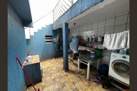 Casa à venda com 147m², 4 quartos e 2 vagasÁrea de Serviço