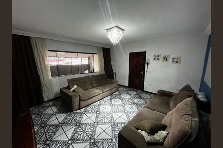 Casa à venda com 147m², 4 quartos e 2 vagasSala