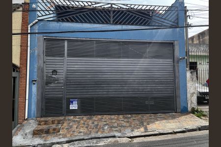 Casa à venda com 147m², 4 quartos e 2 vagasFachada