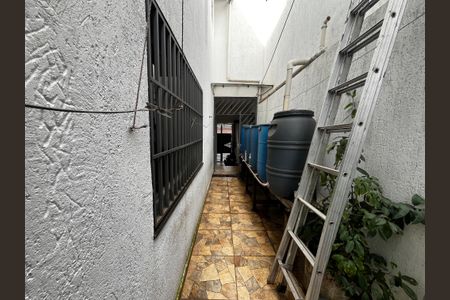 Casa à venda com 147m², 4 quartos e 2 vagasCorredor