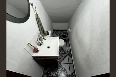 Casa à venda com 147m², 4 quartos e 2 vagasLavabo