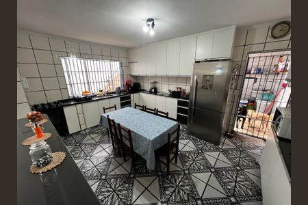 Casa à venda com 147m², 4 quartos e 2 vagasCozinha