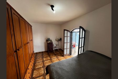 Casa à venda com 147m², 4 quartos e 2 vagasSuíte 4