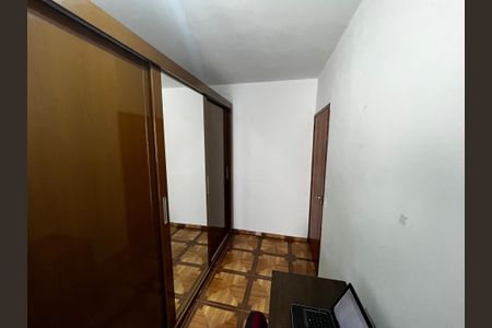 Casa à venda com 147m², 4 quartos e 2 vagasQuarto 3