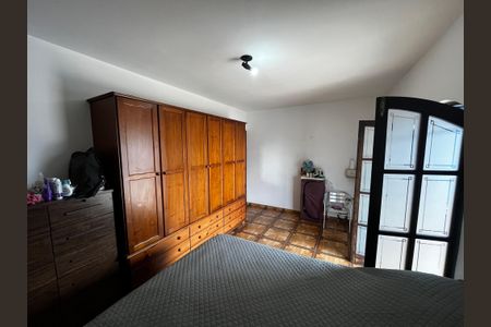 Casa à venda com 147m², 4 quartos e 2 vagasSuíte 4