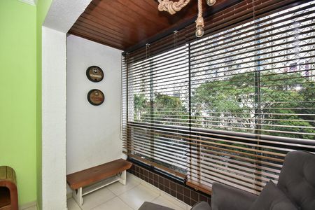 Varanda de apartamento para alugar com 3 quartos, 100m² em Jardim Londrina, São Paulo