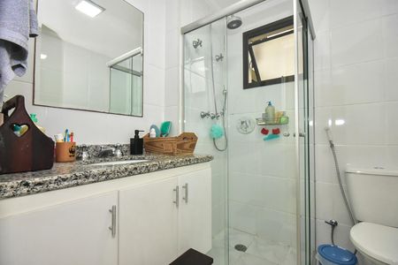 Apartamento para alugar com 100m², 3 quartos e 2 vagasBanheiro Social