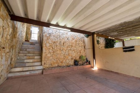 Casa à venda com 150m², 3 quartos e 2 vagasGaragem