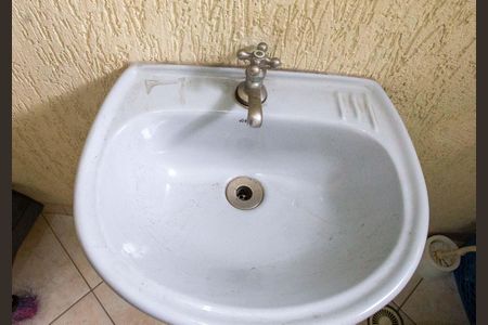 Casa à venda com 198m², 3 quartos e 2 vagasBanheiro de Serviço