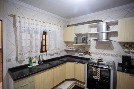 Casa à venda com 198m², 3 quartos e 2 vagasCozinha