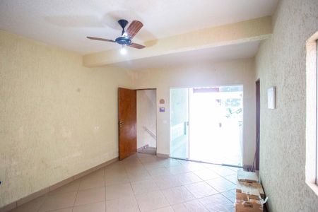 Casa à venda com 198m², 3 quartos e 2 vagasÁrea de Serviço