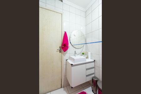 Casa de condomínio à venda com 74m², 3 quartos e 1 vaga Casa de condomínio à venda com 74m², 3 quartos e 1 vagaBanheiro