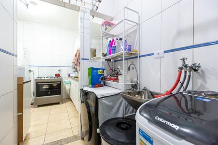 Casa de condomínio à venda com 74m², 3 quartos e 1 vaga Casa de condomínio à venda com 74m², 3 quartos e 1 vagaÁrea de Serviço