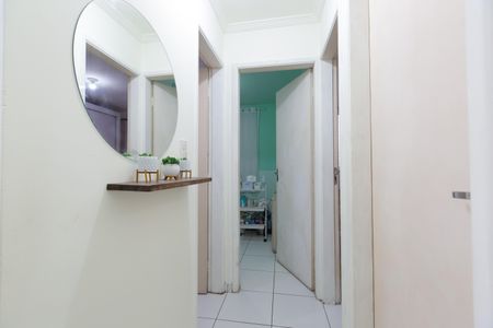 Corredor de casa de condomínio à venda com 3 quartos, 74m² em Vila Carmosina, São Paulo