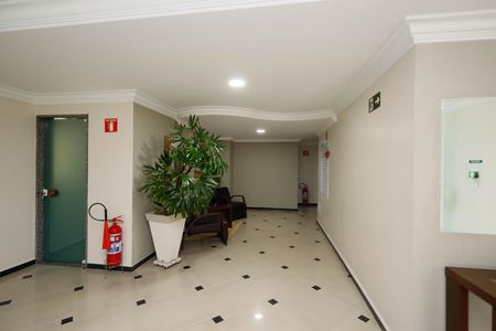 Apartamento à venda com 44m², 1 quarto e 1 vaga Apartamento à venda com 44m², 1 quarto e 1 vagaHall