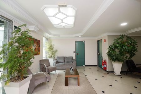 Apartamento à venda com 44m², 1 quarto e 1 vaga Apartamento à venda com 44m², 1 quarto e 1 vagaHall