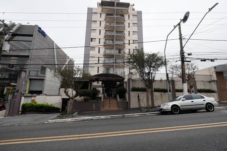 Apartamento à venda com 44m², 1 quarto e 1 vaga Apartamento à venda com 44m², 1 quarto e 1 vagaFachada