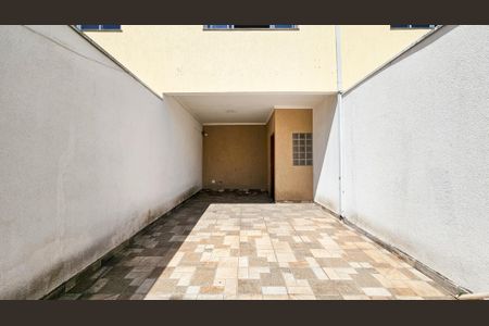 Casa para alugar com 105m², 3 quartos e 2 vagasQuintal