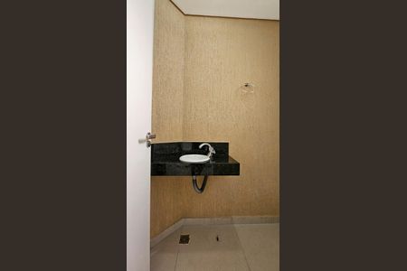 Casa para alugar com 105m², 3 quartos e 2 vagasBanheiro