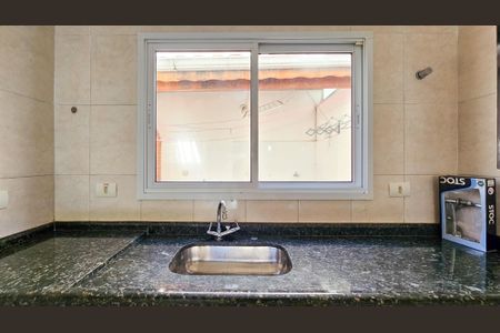 Casa para alugar com 105m², 3 quartos e 2 vagasCozinha