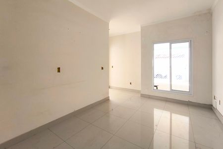 Casa para alugar com 170m², 3 quartos e 2 vagasSala