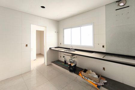 Casa para alugar com 170m², 3 quartos e 2 vagasCozinha