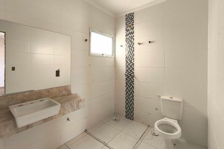Casa para alugar com 170m², 3 quartos e 2 vagasSuíte Banheiro