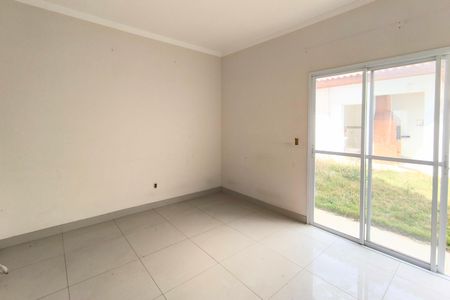 Casa para alugar com 170m², 3 quartos e 2 vagasSala