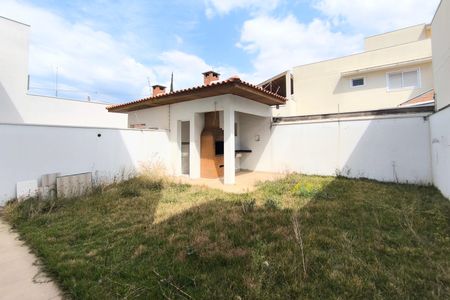 Casa para alugar com 170m², 3 quartos e 2 vagasQuintal