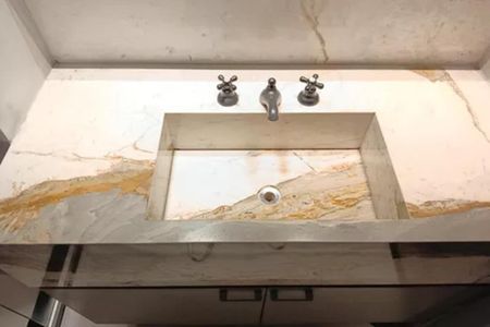 Apartamento à venda com 80m², 1 quarto e 1 vaga