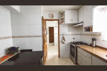 Apartamento à venda com 95m², 4 quartos e 2 vagasCozinha