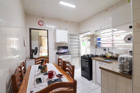 Casa à venda com 160m², 3 quartos e sem vagaCozinha e Área de Serviço