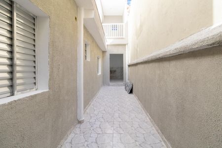 Casa para alugar com 72m², 2 quartos e sem vagaCorredor Lateral