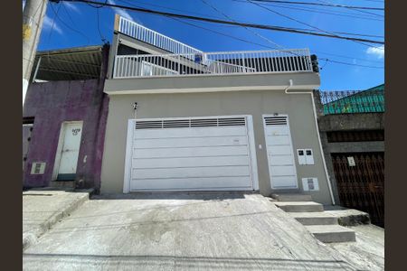 Casa para alugar com 72m², 2 quartos e sem vagaFachada