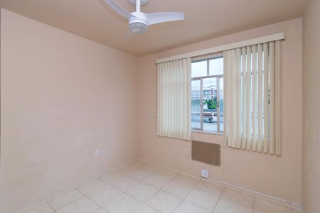 Apartamento à venda com 78m², 2 quartos e 1 vagaQuarto 2