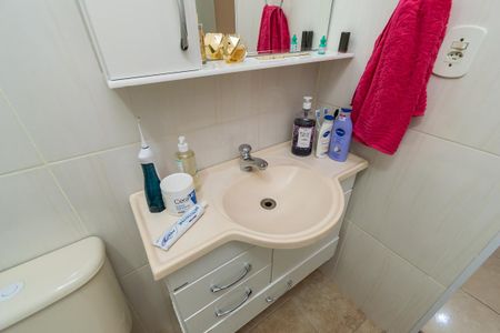 Apartamento à venda com 78m², 2 quartos e 1 vagaBanheiro Social