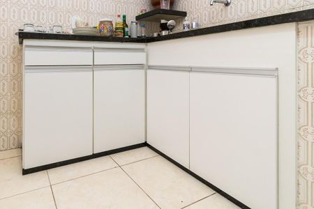 Apartamento à venda com 78m², 2 quartos e 1 vagaCozinha - Armários