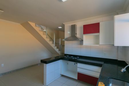 Apartamento para alugar com 150m², 2 quartos e 2 vagas Apartamento para alugar com 150m², 2 quartos e 2 vagasCozinha