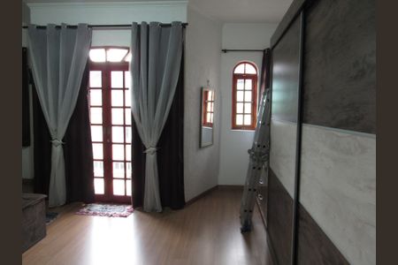 Casa à venda com 220m², 3 quartos e 2 vagasSuíte Principal