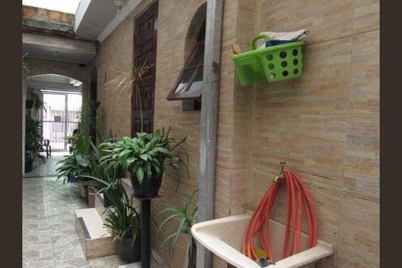 Casa à venda com 220m², 3 quartos e 2 vagasÁrea externa