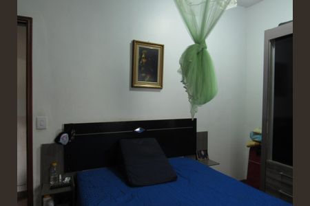 Casa à venda com 220m², 3 quartos e 2 vagasQuarto 2